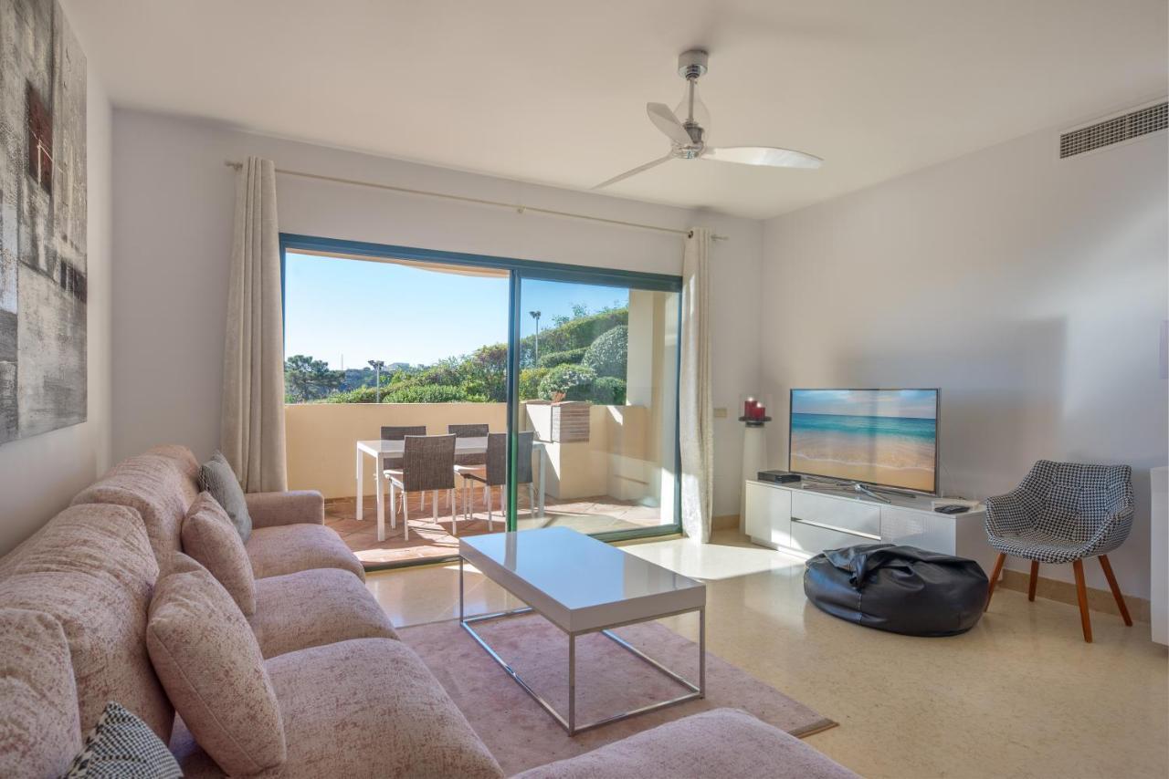 Capanes Del Golf Luxury Apartment Benahavís Exterior foto