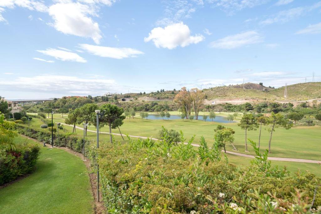 Capanes Del Golf Luxury Apartment Benahavís Exterior foto